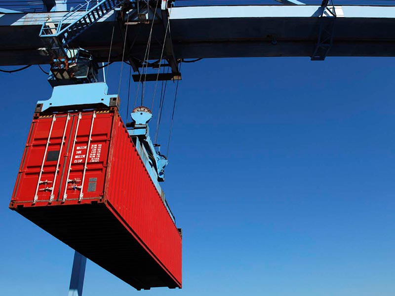 red container crane freight forwarder